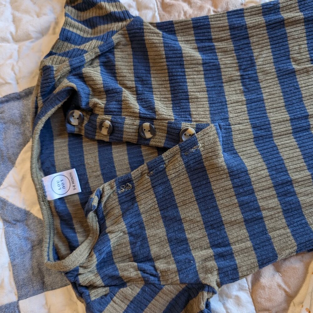 Lou Lou & Co ribbed 3-6 month gown